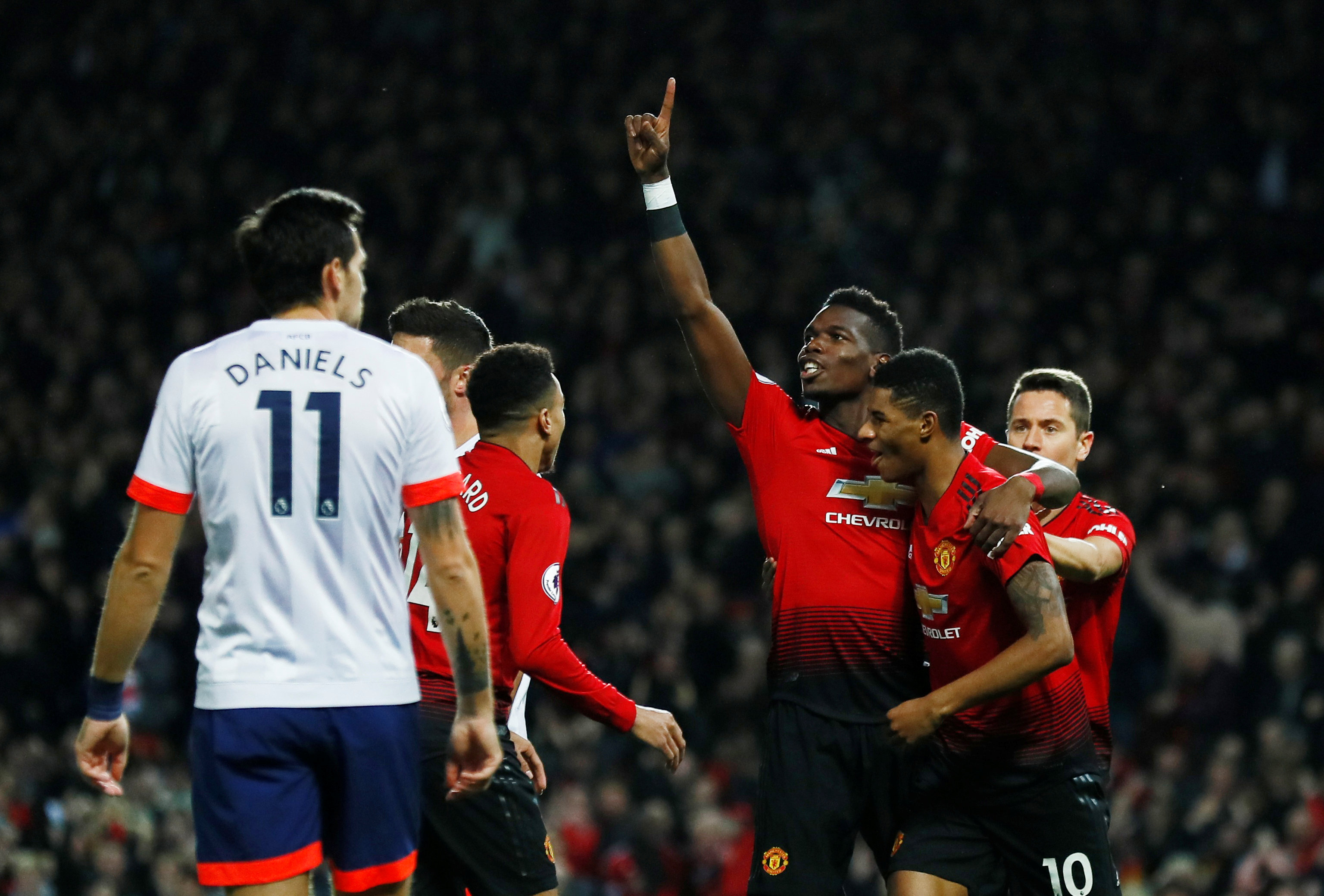 調度也受到 調度也受到